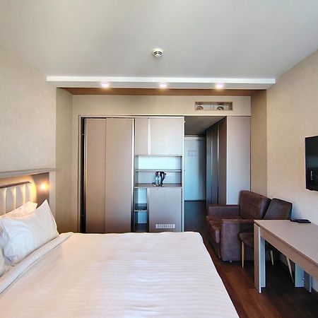 Aphrodite Apartments Batumi Esterno foto