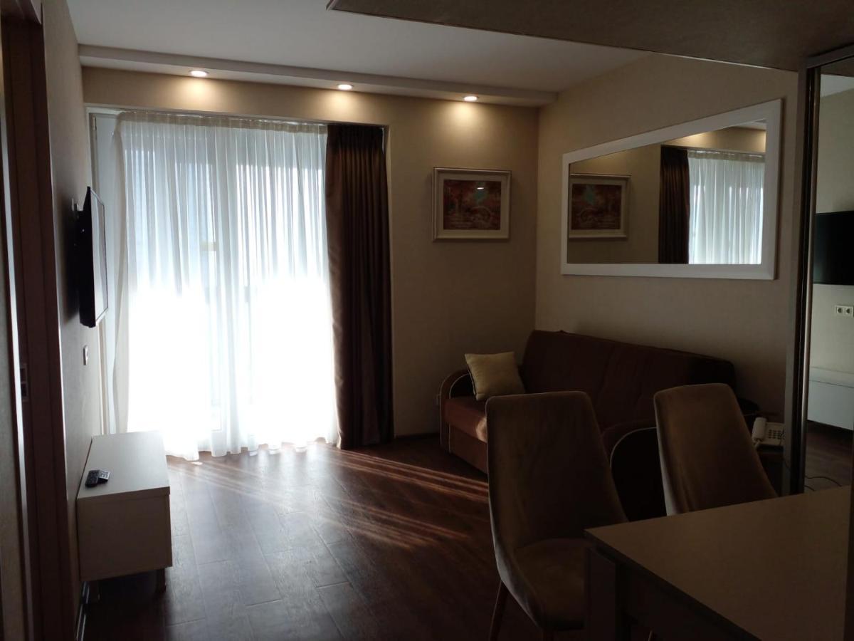 Aphrodite Apartments Batumi Esterno foto